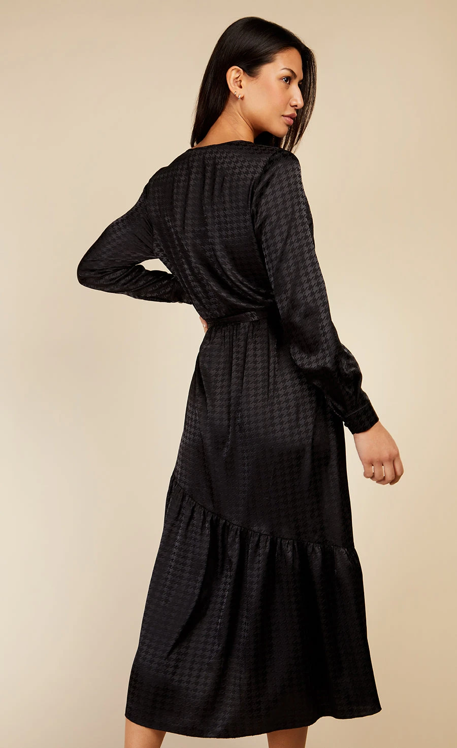 Little Mistress Black Satin Houndstooth Mock Wrap Midaxi Dress By Vogue Williams - Image 4
